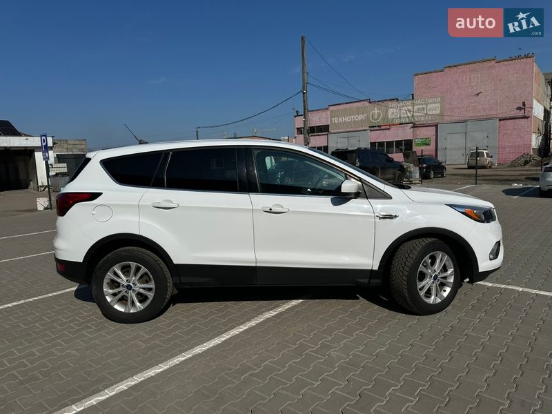 Позашляховик / Кросовер Ford Escape 2019 в Ніжині фото 9 Позашляховик / Кросовер Ford Escape 2019 в Ніжині