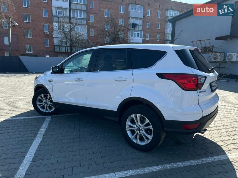 Позашляховик / Кросовер Ford Escape 2019 в Ніжині фото 21 Позашляховик / Кросовер Ford Escape 2019 в Ніжині