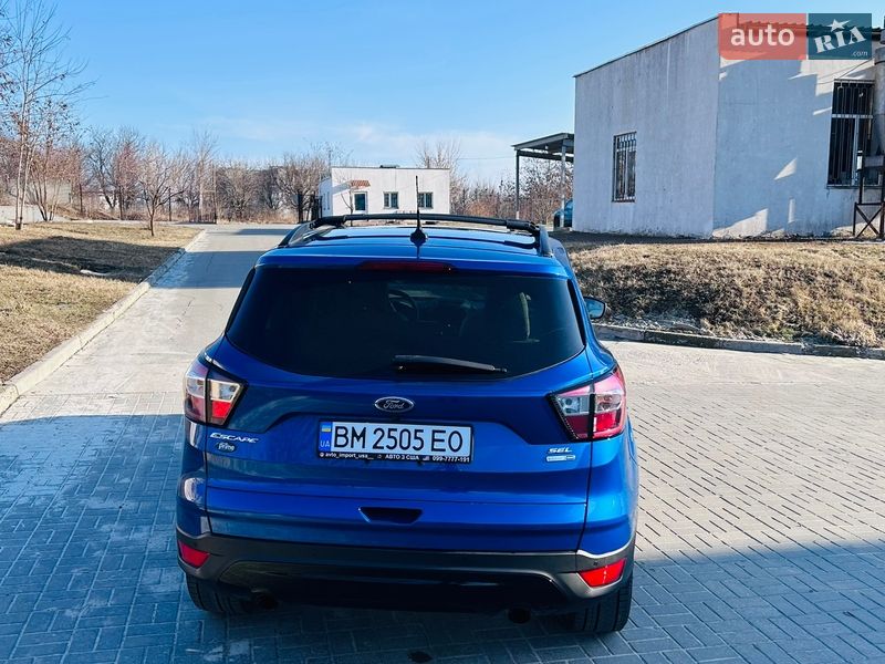 Позашляховик / Кросовер Ford Escape 2018 в Сумах