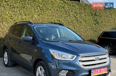 Внедорожник / Кроссовер Ford Escape 2018 в Львове