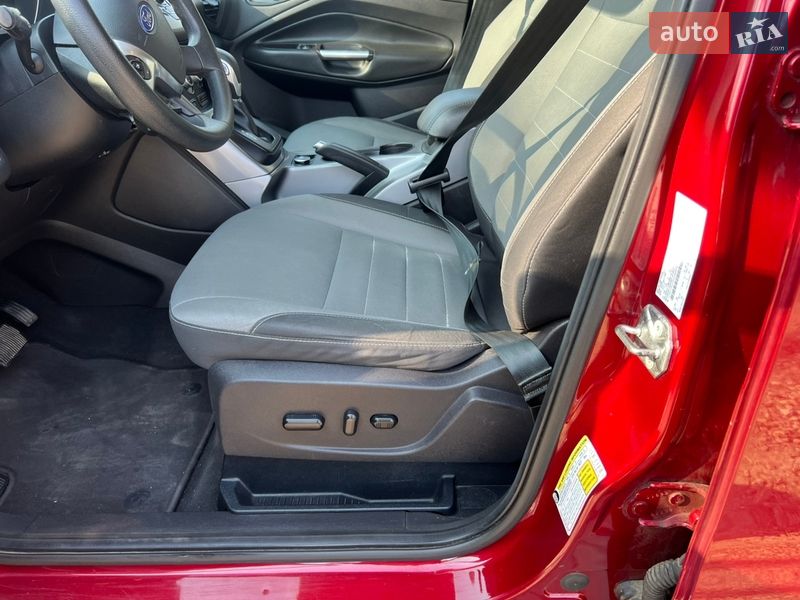 Внедорожник / Кроссовер Ford Escape 2015 в Залещиках фото 8 Внедорожник / Кроссовер Ford Escape 2015 в Залещиках