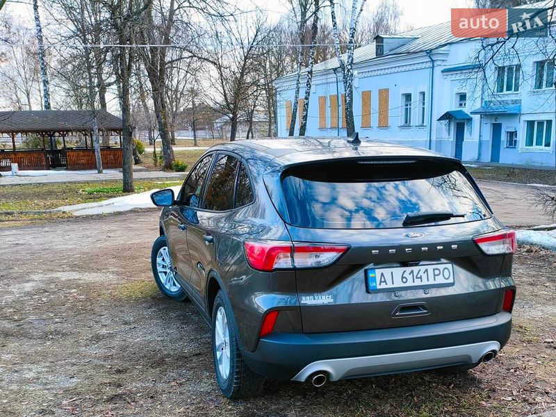 Внедорожник / Кроссовер Ford Escape 2020 в Глухове