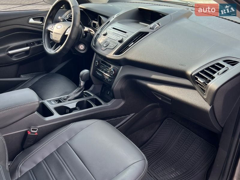 Позашляховик / Кросовер Ford Escape 2017 в Запоріжжі