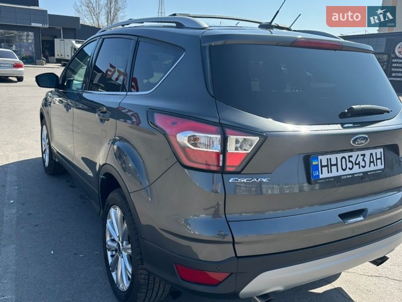 Внедорожник / Кроссовер Ford Escape 2017 в Одессе