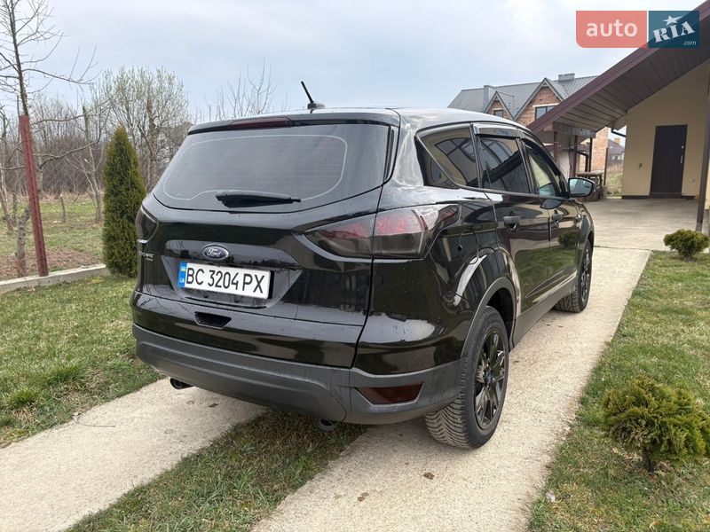 Внедорожник / Кроссовер Ford Escape 2016 в Стрые