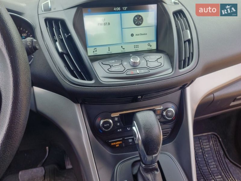 Позашляховик / Кросовер Ford Escape 2015 в Умані