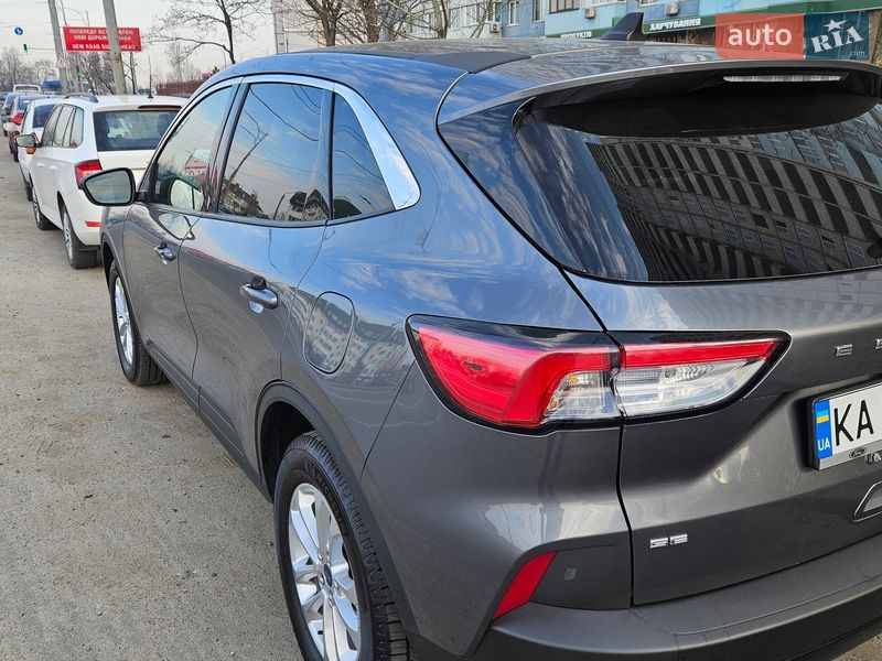 Внедорожник / Кроссовер Ford Escape 2022 в Киеве