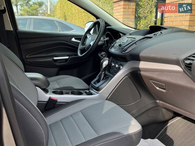 Позашляховик / Кросовер Ford Escape 2015 в Львові фото 10 Позашляховик / Кросовер Ford Escape 2015 в Львові