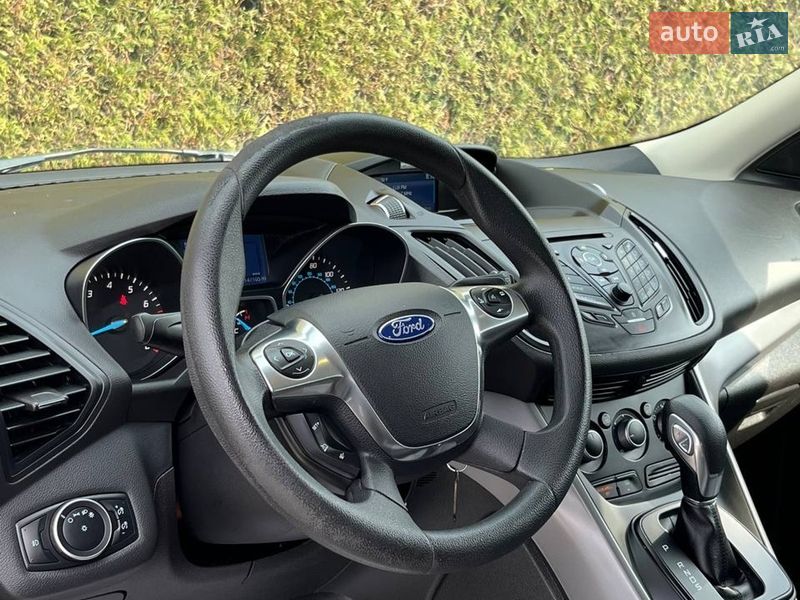Позашляховик / Кросовер Ford Escape 2015 в Львові фото 13 Позашляховик / Кросовер Ford Escape 2015 в Львові