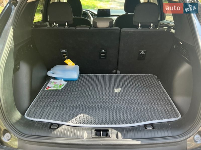 Позашляховик / Кросовер Ford Escape 2020 в Запоріжжі