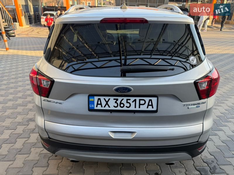 Внедорожник / Кроссовер Ford Escape 2019 в Харькове фото 5 Внедорожник / Кроссовер Ford Escape 2019 в Харькове