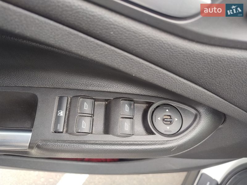 Внедорожник / Кроссовер Ford Escape 2014 в Чернигове