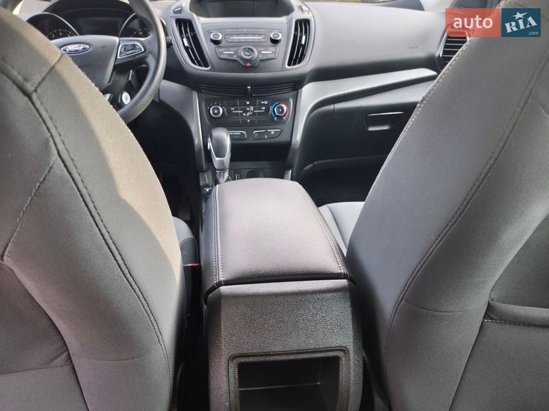 Внедорожник / Кроссовер Ford Escape 2019 в Киеве фото 20 Внедорожник / Кроссовер Ford Escape 2019 в Киеве