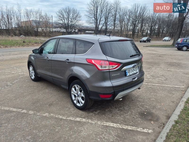 Внедорожник / Кроссовер Ford Escape 2012 в Полтаве
