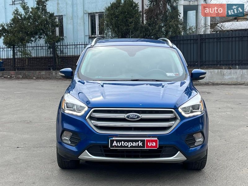 Внедорожник / Кроссовер Ford Escape 2017 в Киеве