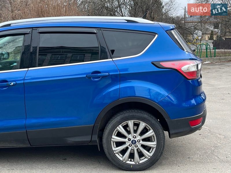 Внедорожник / Кроссовер Ford Escape 2017 в Киеве