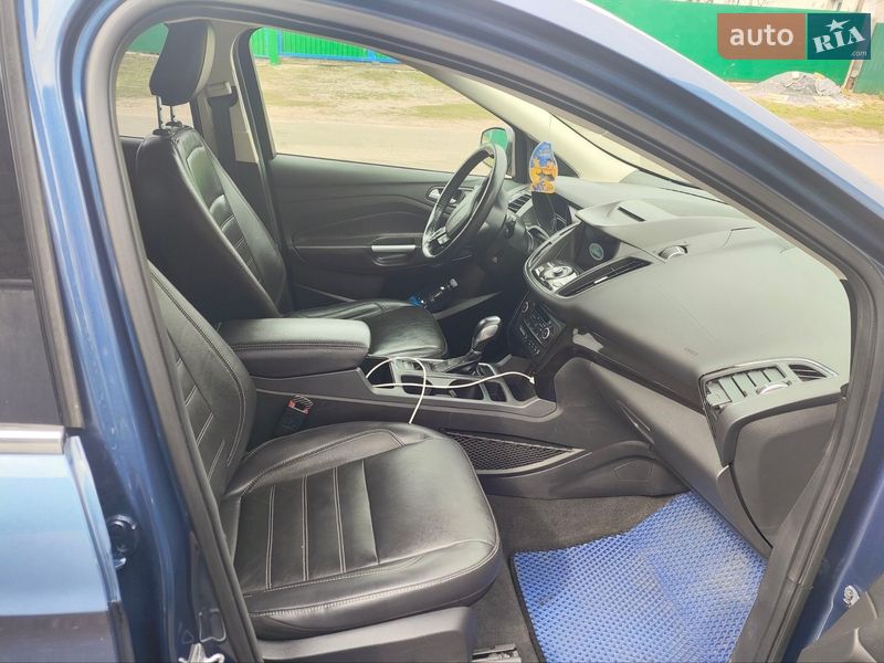 Внедорожник / Кроссовер Ford Escape 2018 в Лохвице