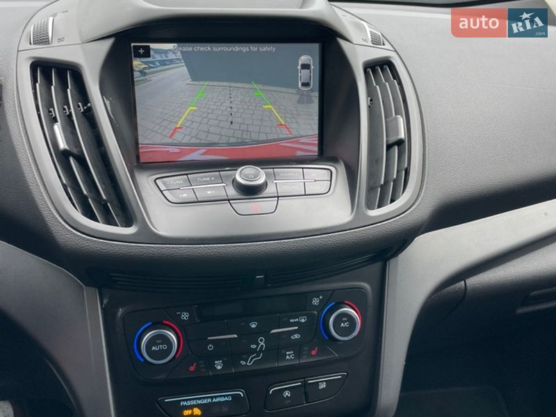 Внедорожник / Кроссовер Ford Escape 2018 в Ивано-Франковске