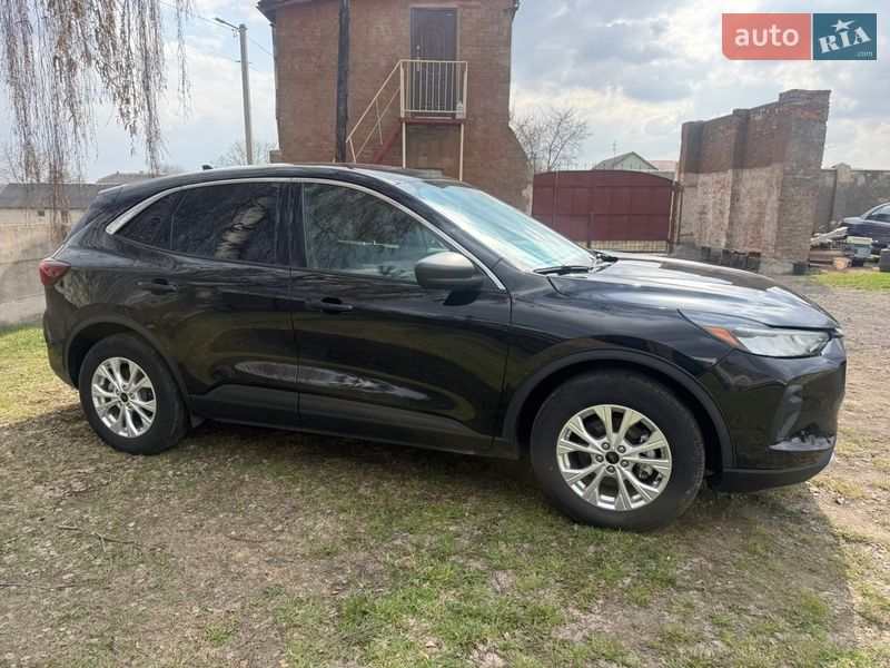 Внедорожник / Кроссовер Ford Escape 2024 в Ровно