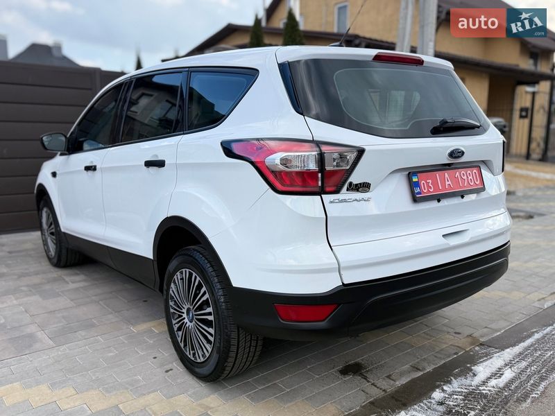 Внедорожник / Кроссовер Ford Escape 2017 в Киеве фото 7 Внедорожник / Кроссовер Ford Escape 2017 в Киеве
