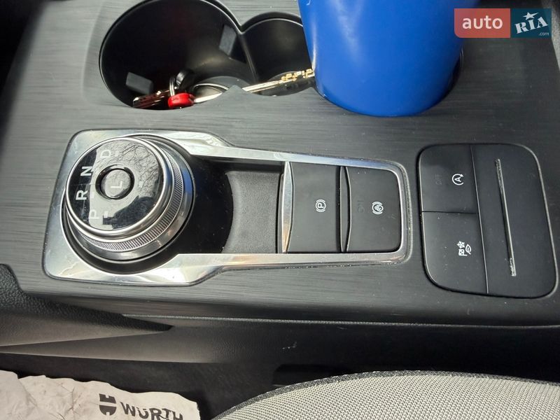 Внедорожник / Кроссовер Ford Escape 2021 в Чернигове