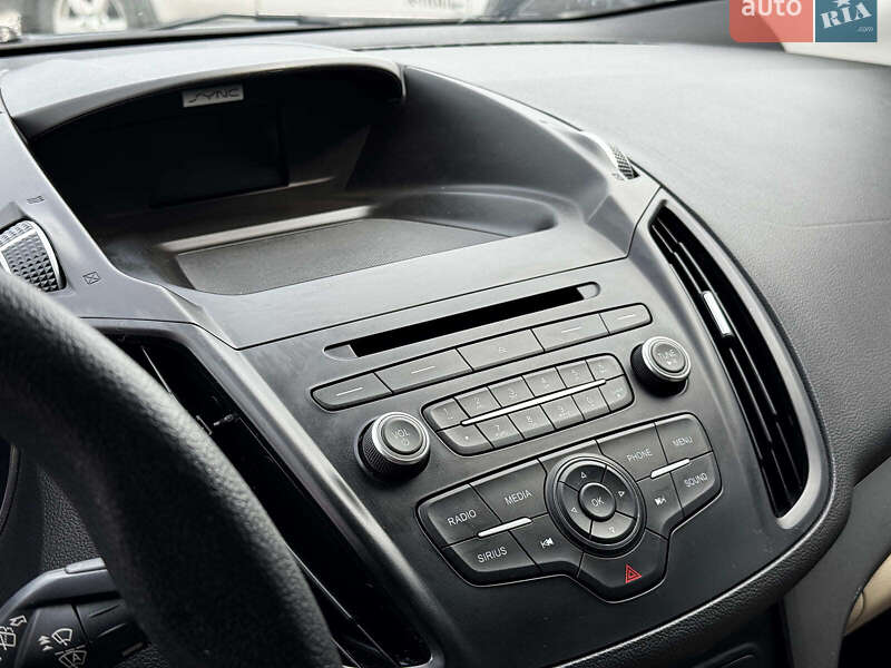 Внедорожник / Кроссовер Ford Escape 2017 в Львове