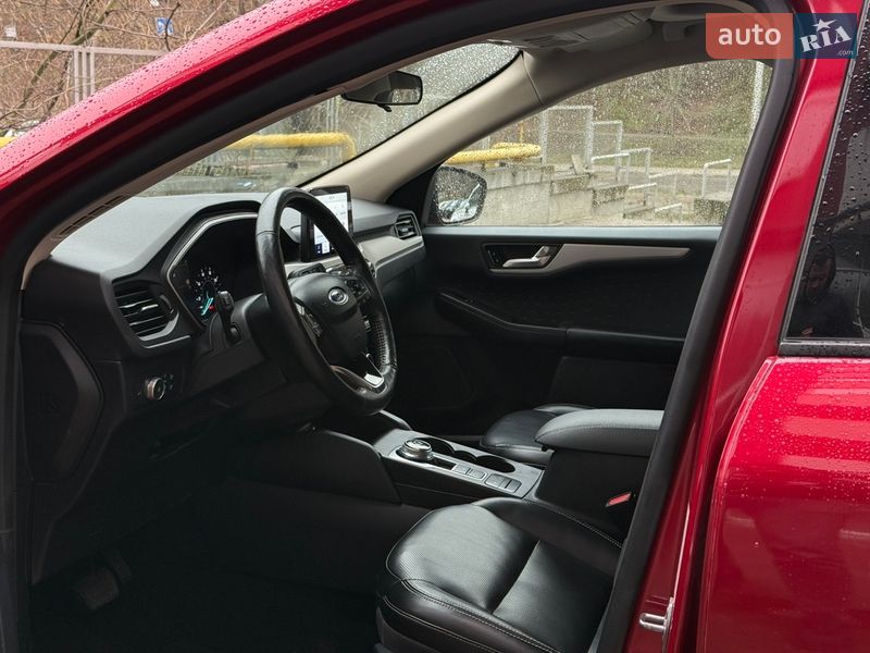 Внедорожник / Кроссовер Ford Escape 2020 в Львове