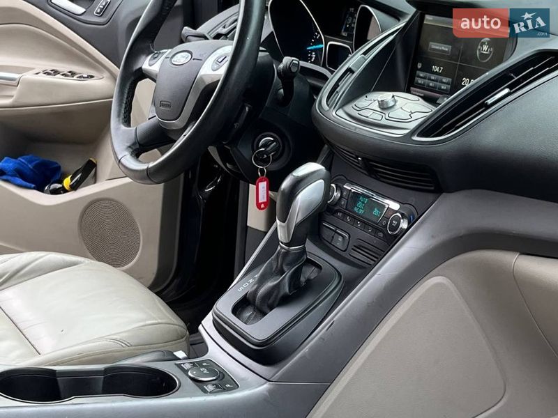 Внедорожник / Кроссовер Ford Escape 2014 в Львове