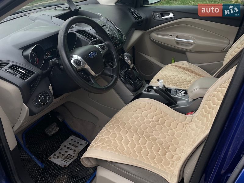 Внедорожник / Кроссовер Ford Escape 2014 в Бершади