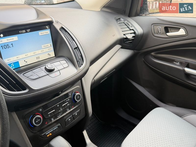 Внедорожник / Кроссовер Ford Escape 2019 в Сумах