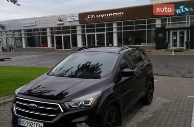 Внедорожник / Кроссовер Ford Escape 2017 в Тернополе
