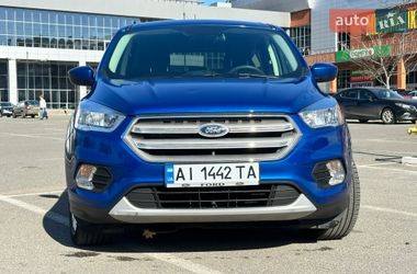 Внедорожник / Кроссовер Ford Escape 2018 в Киеве