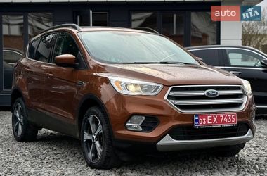 Внедорожник / Кроссовер Ford Escape 2016 в Черновцах