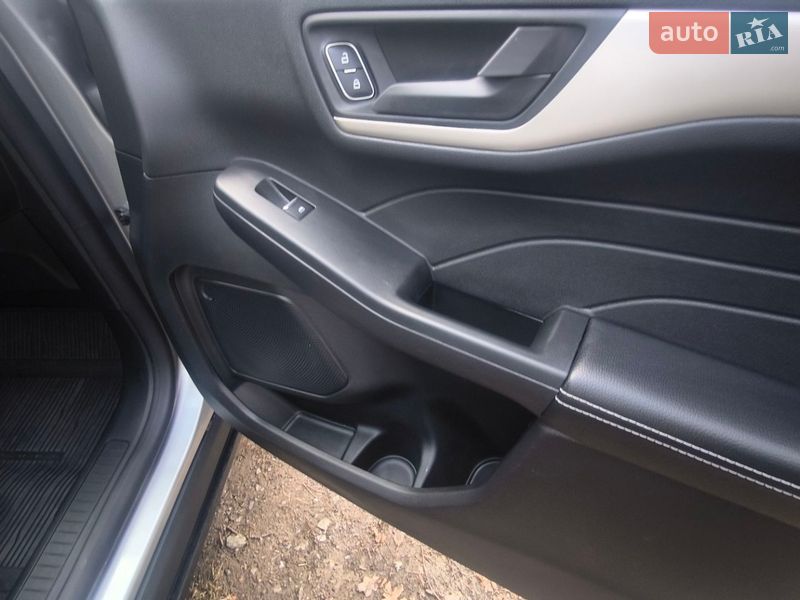 Внедорожник / Кроссовер Ford Escape 2022 в Сумах