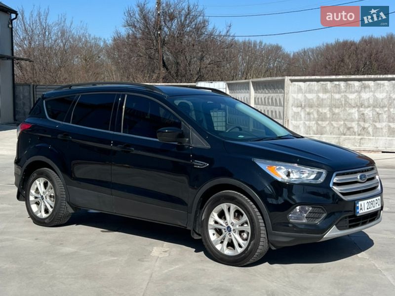 Внедорожник / Кроссовер Ford Escape 2017 в Белой Церкви