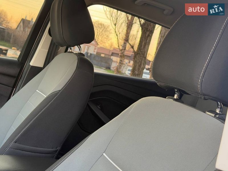 Позашляховик / Кросовер Ford Escape 2014 в Охтирці