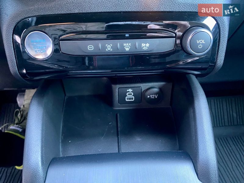 Позашляховик / Кросовер Ford Escape 2025 в Києві