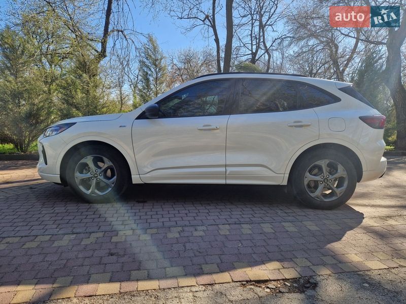 Внедорожник / Кроссовер Ford Escape 2023 в Запорожье