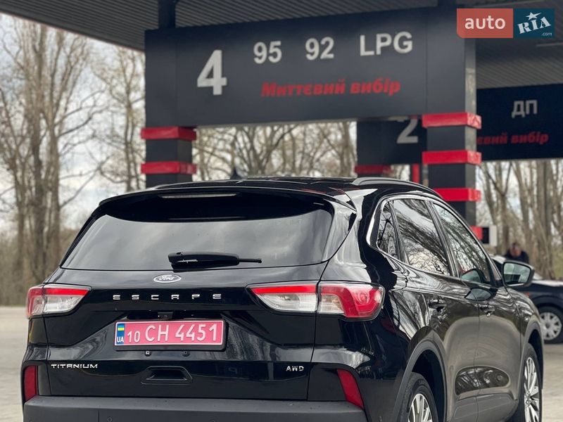 Позашляховик / Кросовер Ford Escape 2021 в Кременчуці