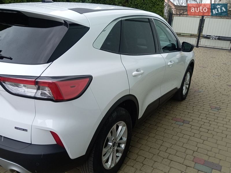 Позашляховик / Кросовер Ford Escape 2022 в Львові