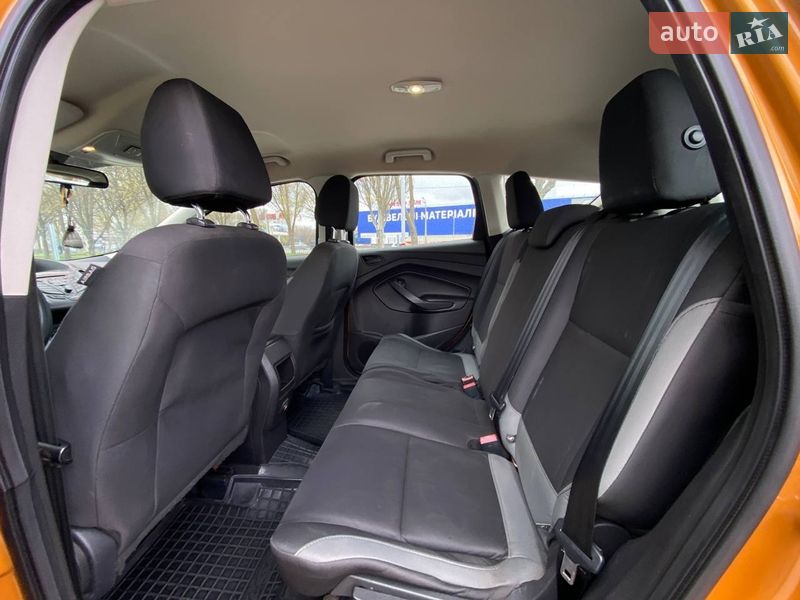 Позашляховик / Кросовер Ford Escape 2016 в Дніпрі
