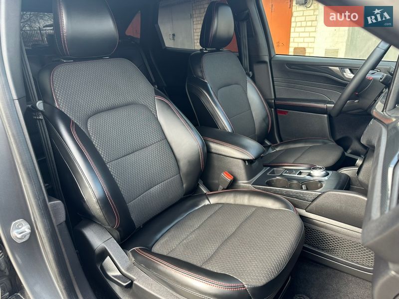 Внедорожник / Кроссовер Ford Escape 2023 в Запорожье