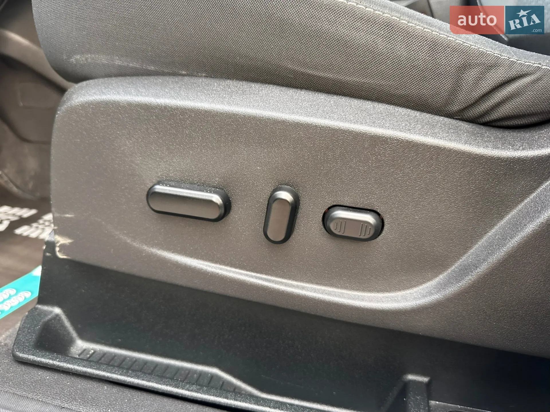 2019 Ford Escape - мініатюра 29