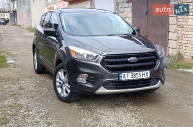 Внедорожник / Кроссовер Ford Escape 2018 в Надворной