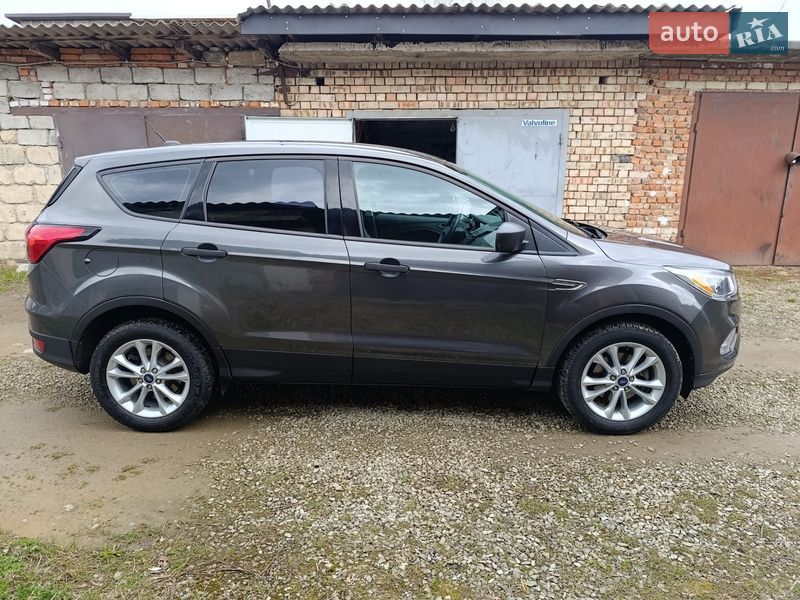 Позашляховик / Кросовер Ford Escape 2018 в Надвірній