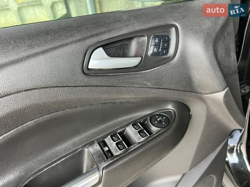 Позашляховик / Кросовер Ford Escape 2015 в Дніпрі фото 10 Позашляховик / Кросовер Ford Escape 2015 в Дніпрі