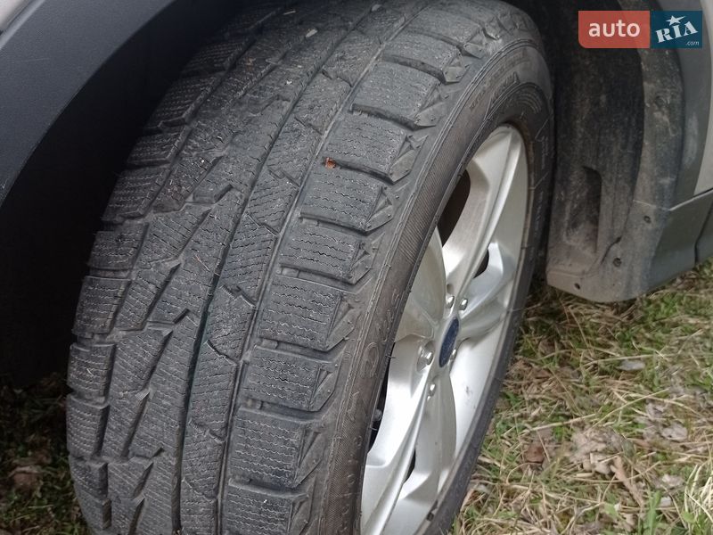 Внедорожник / Кроссовер Ford Escape 2015 в Дрогобыче