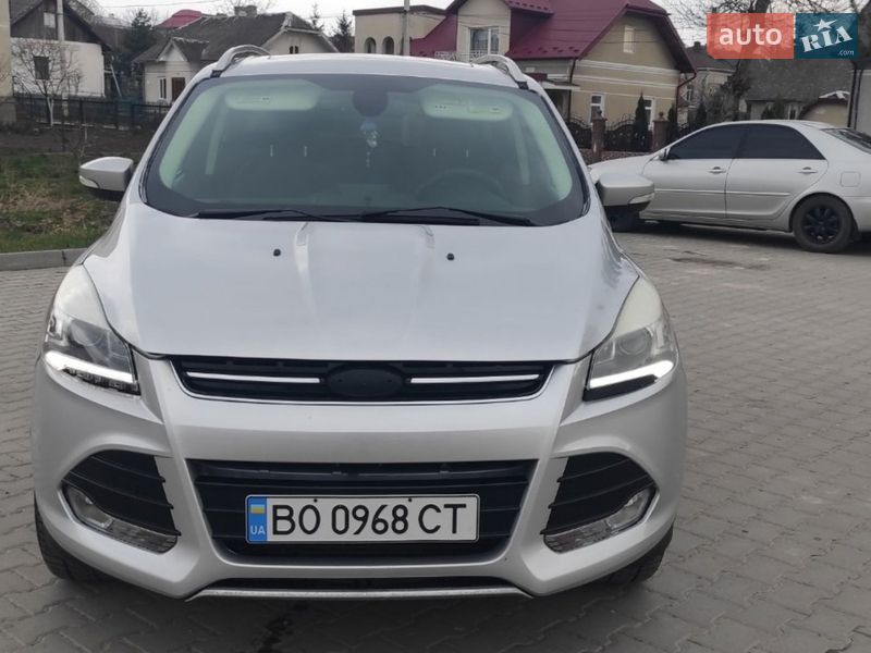 Внедорожник / Кроссовер Ford Escape 2013 в Монастыриске