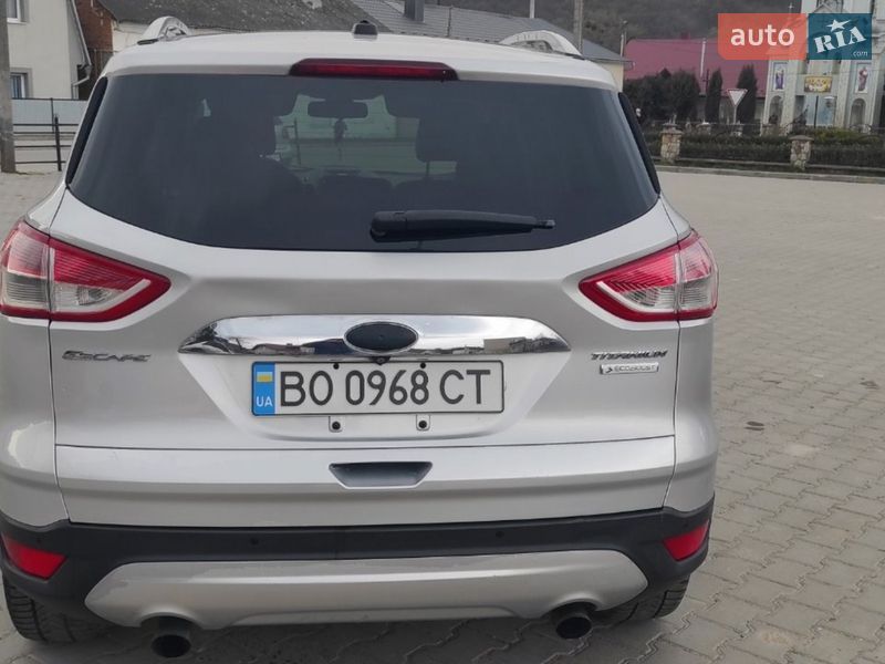 Внедорожник / Кроссовер Ford Escape 2013 в Монастыриске