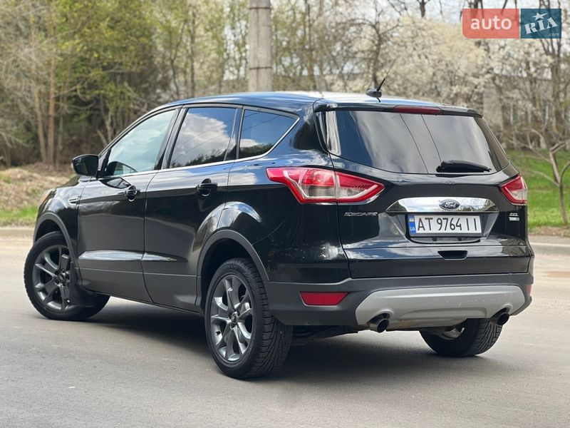 Внедорожник / Кроссовер Ford Escape 2013 в Ивано-Франковске